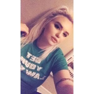 Meet your Posher, Mikayla